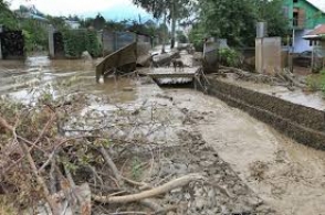 Число жертв селя и наводнения в Колумбии превысило 300 человек
